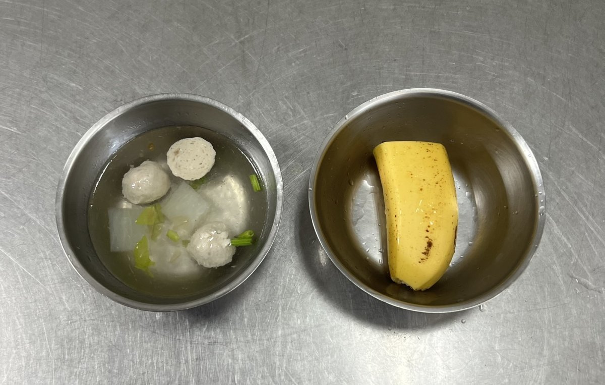 丸子湯、水果