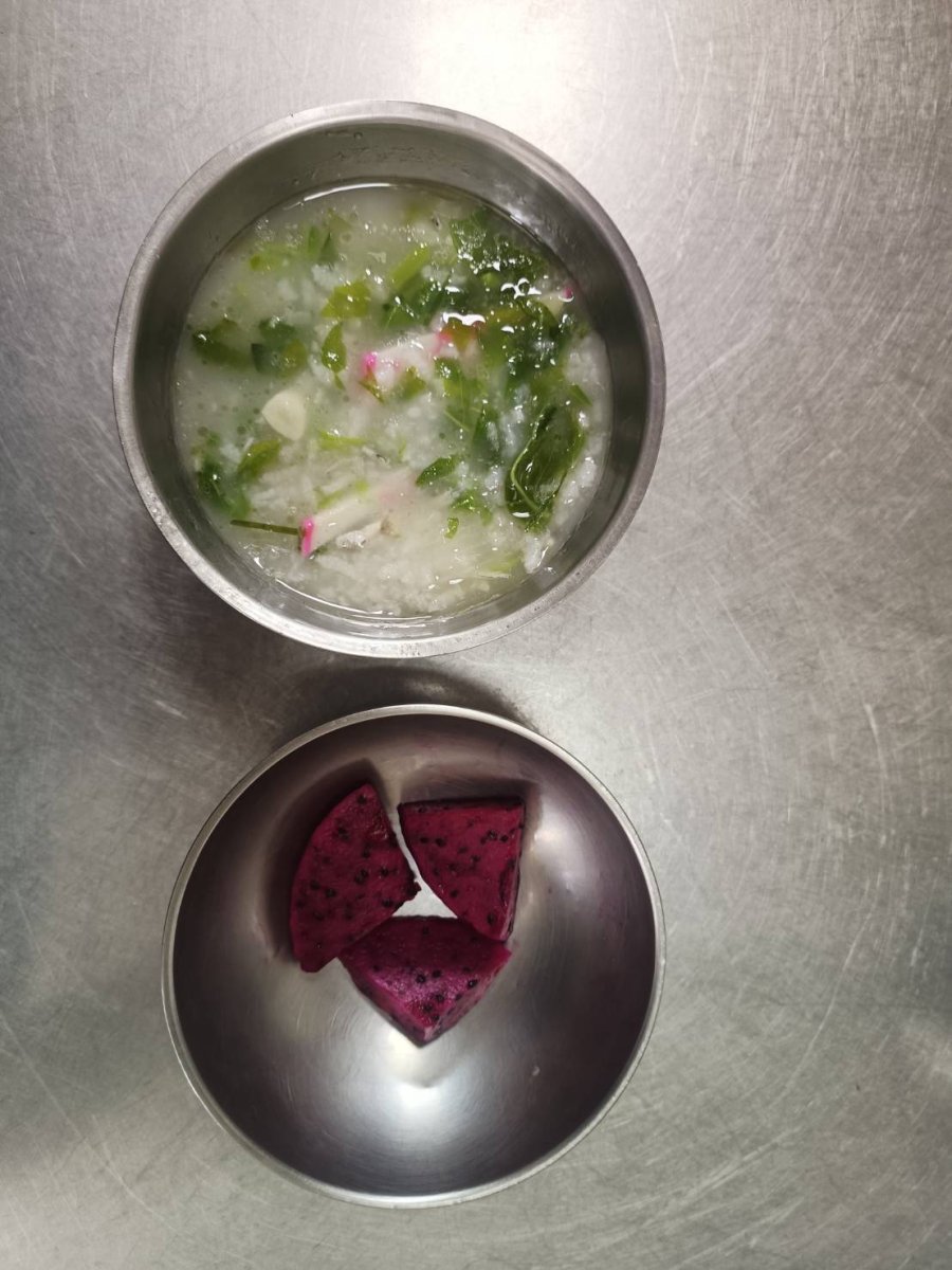 蔬菜小魚粥
